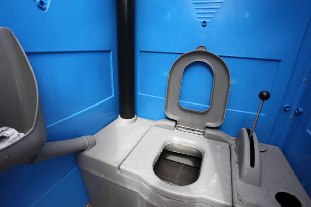 Porta potty delivery and setup in Bunk Foss, WA